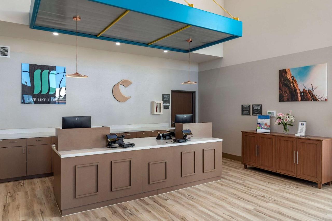 Comfort Suites Colorado Springs East - Medical Center Area 外观 照片
