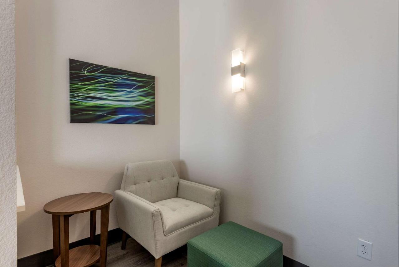 Comfort Suites Colorado Springs East - Medical Center Area 外观 照片