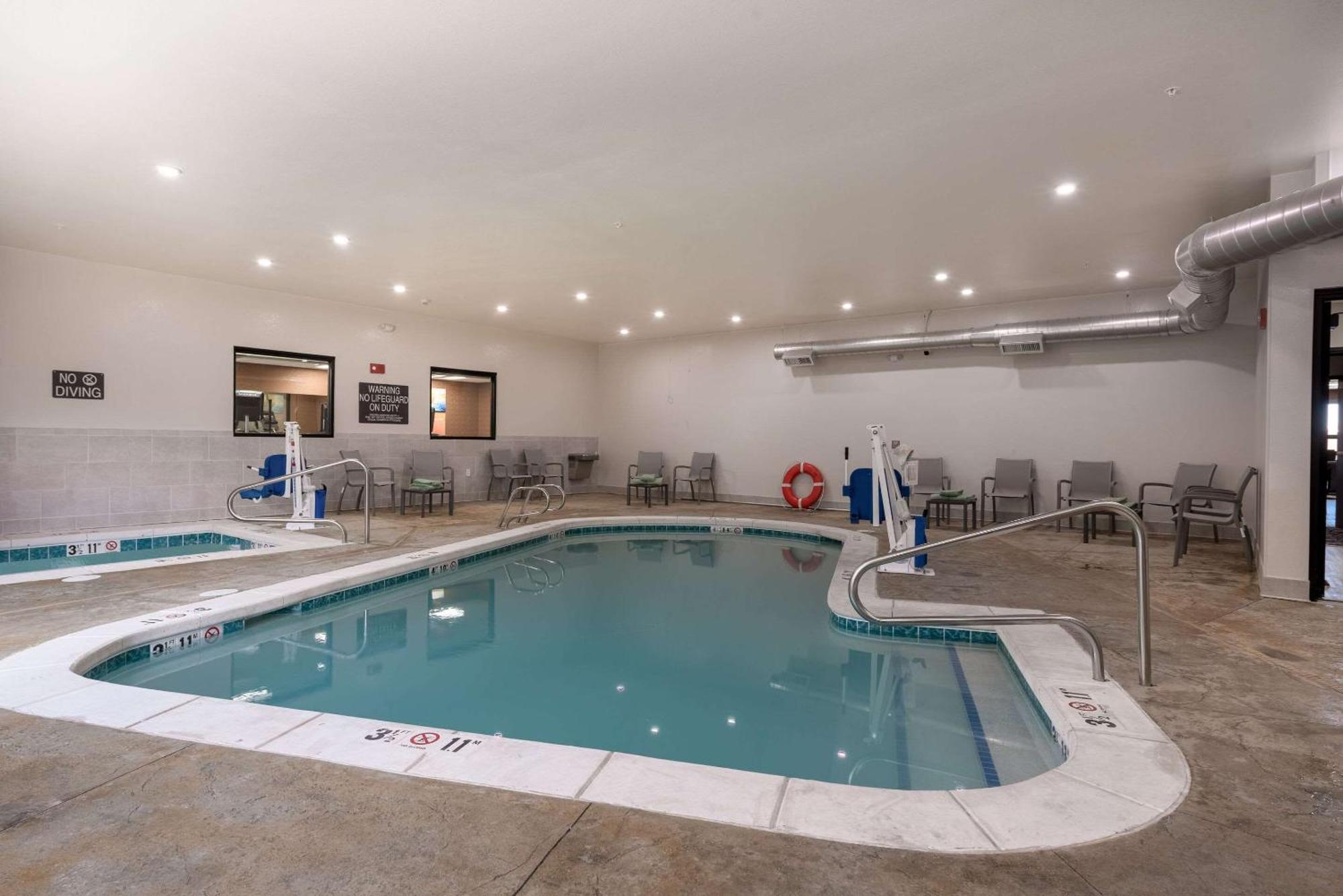 Comfort Suites Colorado Springs East - Medical Center Area 外观 照片