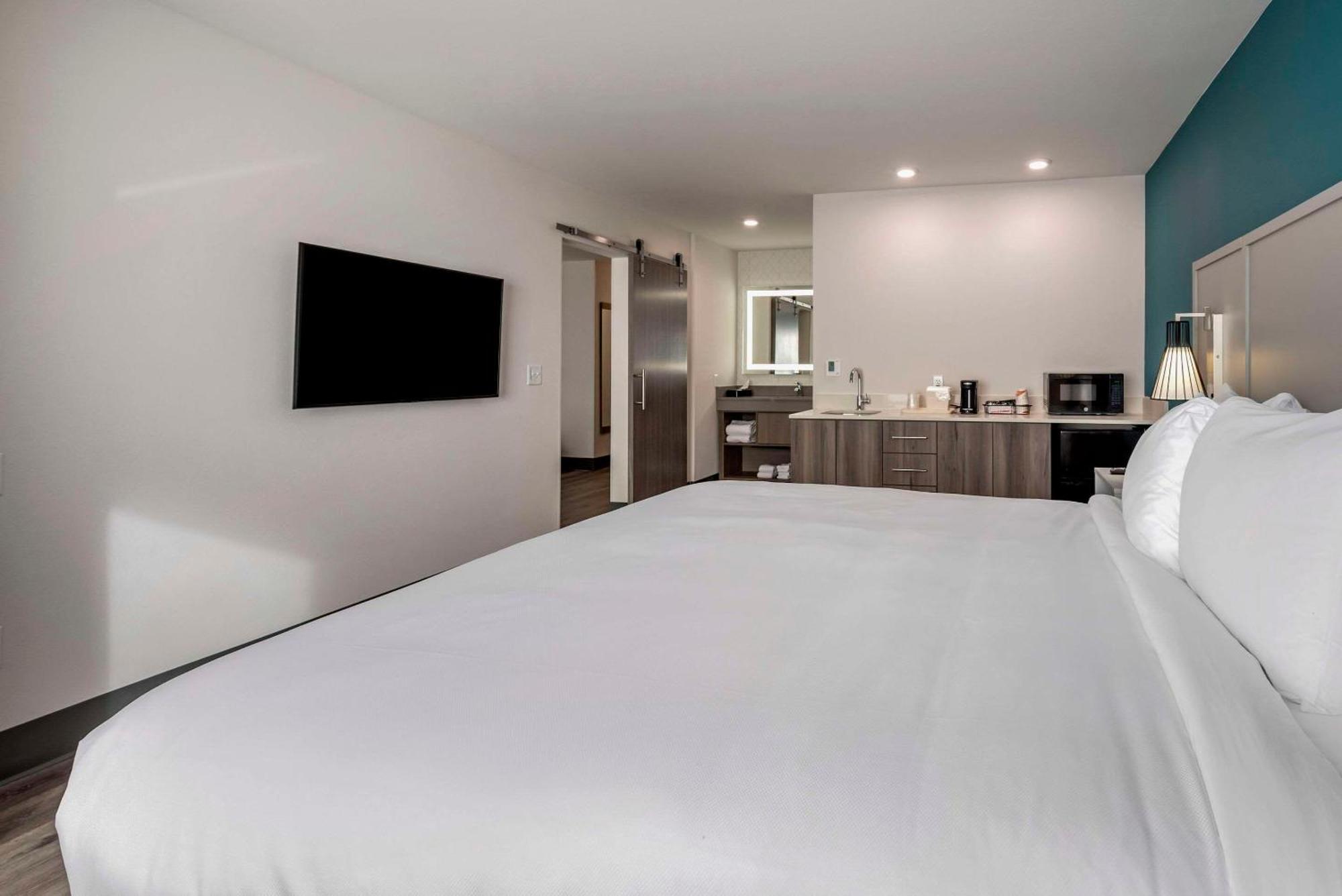 Comfort Suites Colorado Springs East - Medical Center Area 外观 照片